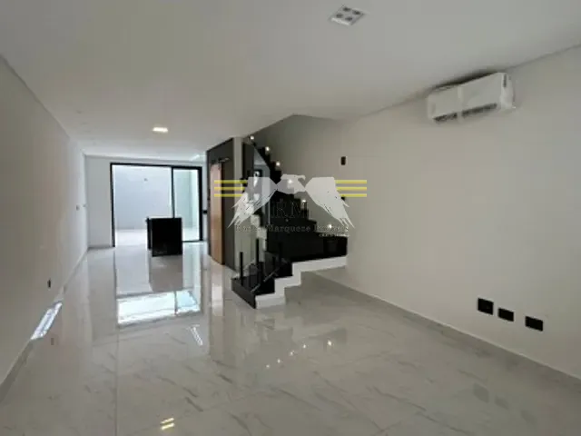 Sobrado com 100m² 3 quartos e 4 banheiros, à venda, no bairro Vila Carrão em São Paulo