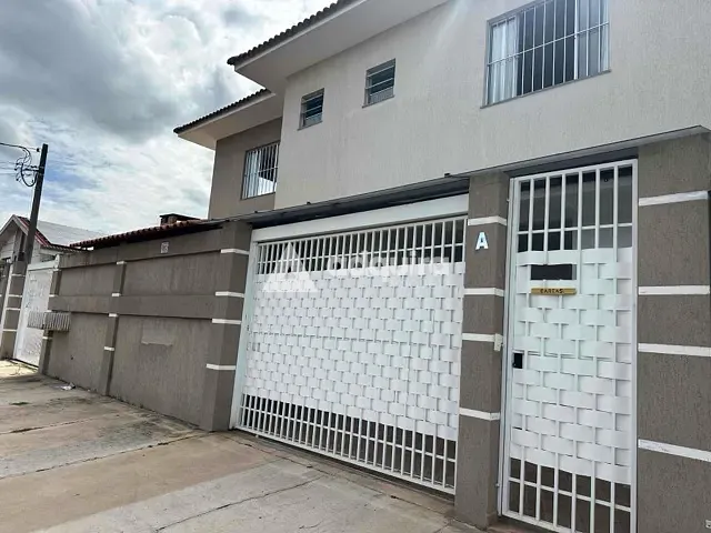 Sobrado com 113m² 4 quartos e 3 banheiros, à venda, no bairro Jardim Carvalho em Ponta Grossa