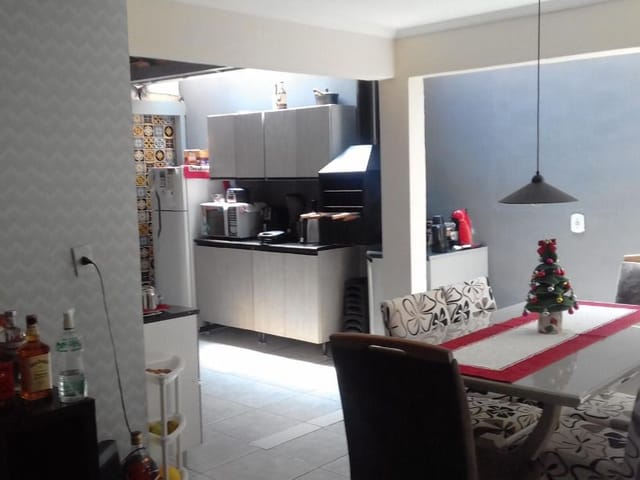 Foto do Sobrado - Sobrado com 5 dormitórios à venda, 300 m² por R$ 680.000,00 - Residencial Tatetuba - São José dos Campos/SP | INDEPENDENCE NEGOCIOS IMOBILIARIOS LTDA
