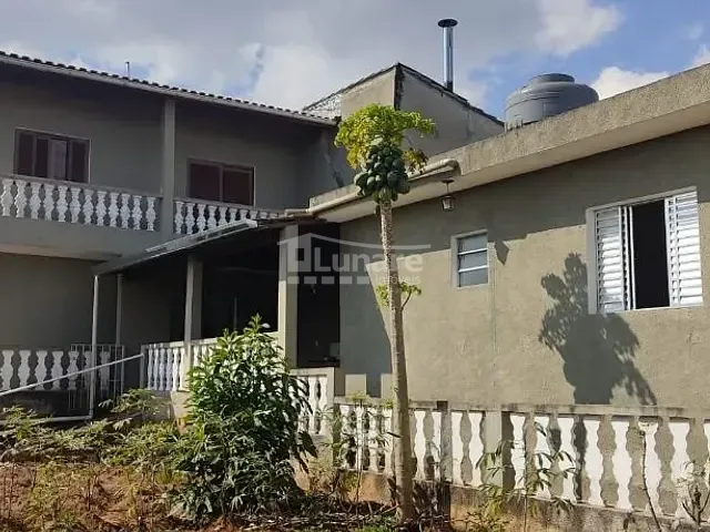 Sobrado com 551m² 3 quartos e 2 banheiros, à venda, no bairro Jardim Layr em Mogi das Cruzes