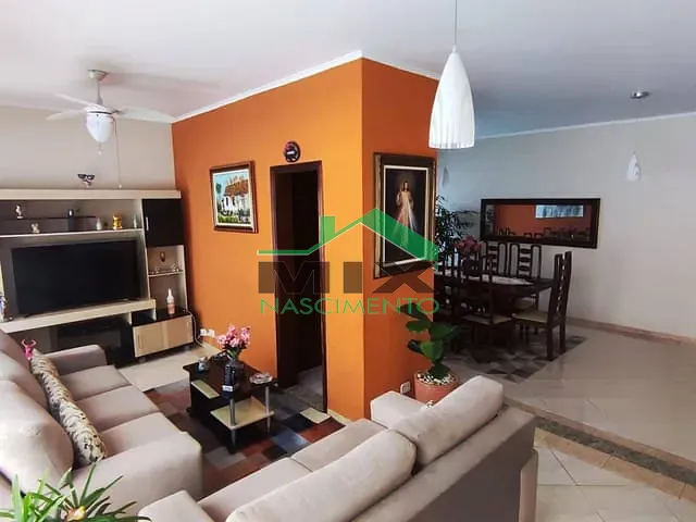 Sobrado com 330m² 3 quartos e 4 banheiros, à venda, no bairro Vila Moraes em São Paulo