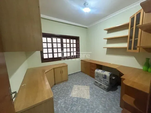 Sobrado com 1007m² 4 quartos e 5 banheiros, à venda, no bairro Caputera em Arujá