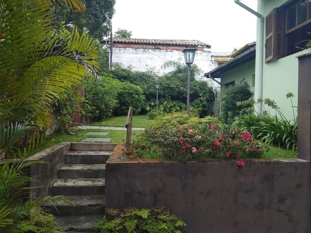 Sobrado com 1043m² 4 quartos e 4 banheiros, à venda, no bairro Granja Viana II em Cotia