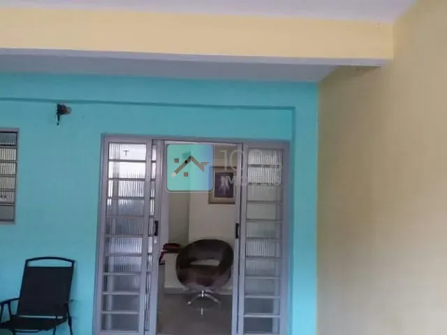 Sobrado com 125m² 3 quartos e 2 banheiros, à venda, no bairro Jardim Sao Judas Tadeu em São José dos Campos
