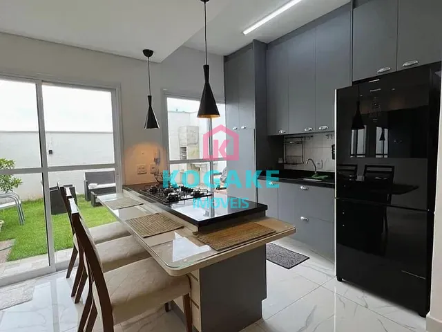Sobrado com 145m² 3 quartos e 2 banheiros, à venda, no bairro Urbanova em São José dos Campos