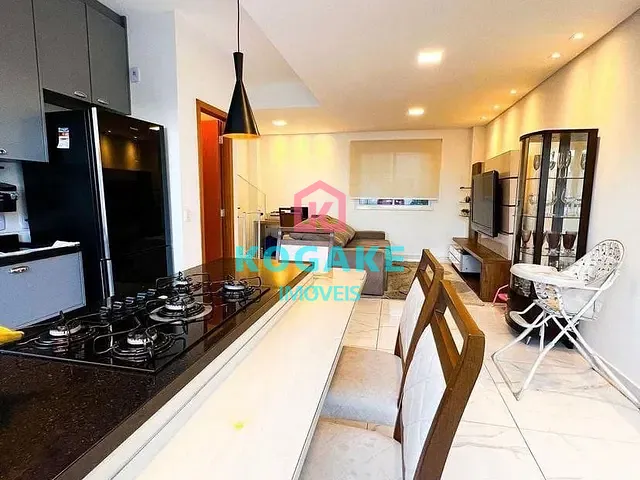 Sobrado com 145m² 3 quartos e 2 banheiros, à venda, no bairro Urbanova em São José dos Campos