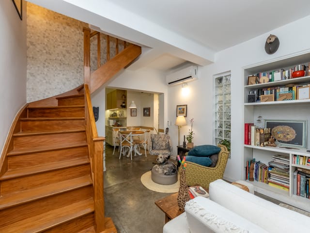Foto do Sobrado - Sobrado para venda em Caxingui com 2 quartos, sendo 1 suíte, 107m² | Lares e Andares Imóveis
