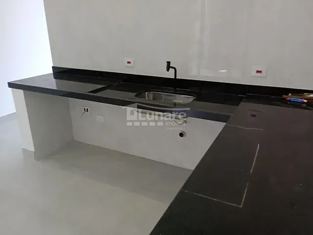 Sobrado com 160m² 3 quartos e 3 banheiros, à venda, no bairro Jardim Ponte Grande em Mogi das Cruzes