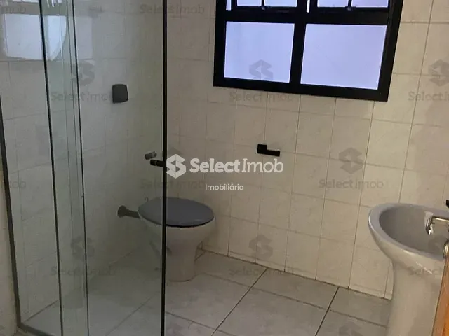Sobrado com 170m² 3 quartos e 1 banheiro, à venda, no bairro Jardim Pedroso em Mauá