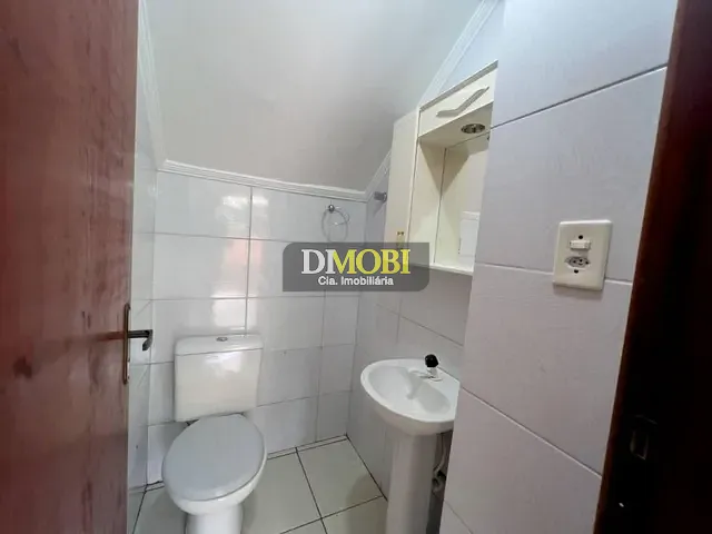 Sobrado com 60m² 2 quartos e 2 banheiros, à venda, no bairro Morada do Vale II em Gravataí