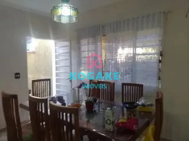 Sobrado com 250m² 4 quartos e 2 banheiros, à venda, no bairro Bosque dos Eucaliptos em São José dos Campos