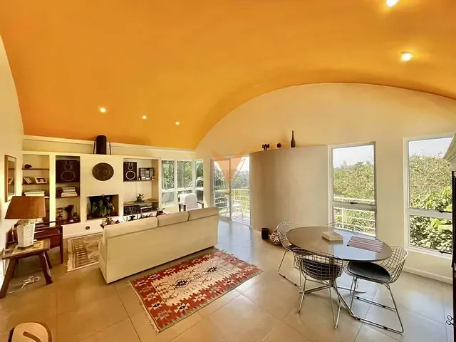 Sobrado com 744m² 3 quartos e 3 banheiros, à venda, no bairro Granja Viana em Cotia