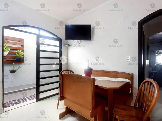 Sobrado com 177m² 3 quartos e 2 banheiros, à venda, no bairro Jardim Sônia Maria em Mauá