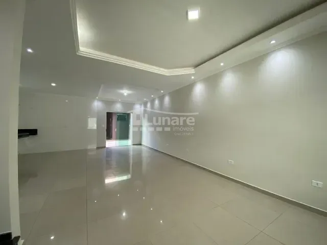 Sobrado com 150m² 3 quartos e 4 banheiros, à venda, no bairro Cézar de Souza em Mogi das Cruzes