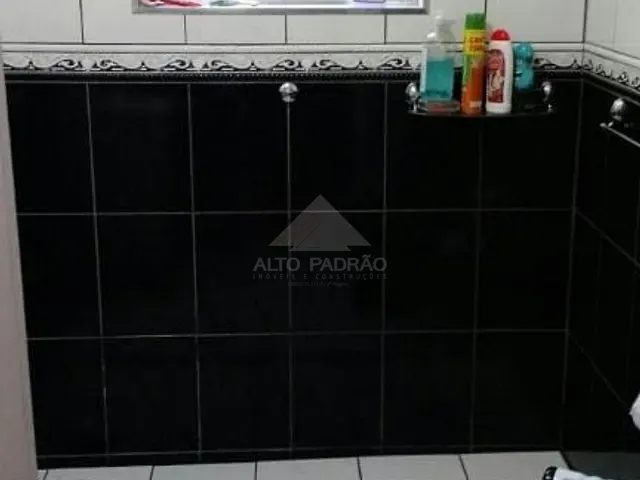 Sobrado com 280m² 2 quartos e 1 banheiro, à venda, no bairro Vila Mercedes em Mauá