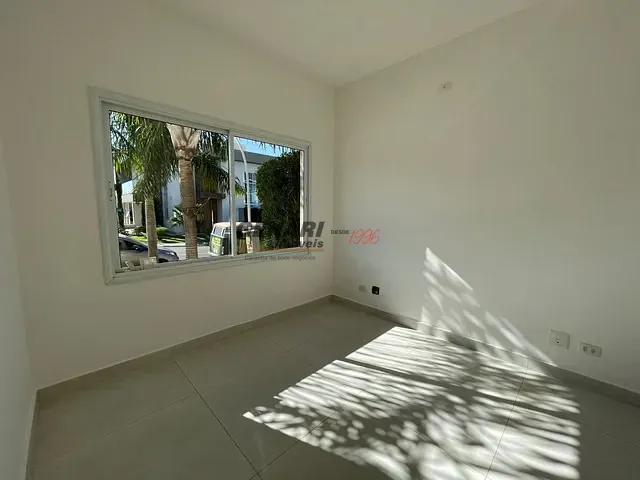 Sobrado com 300m² 3 quartos e 5 banheiros, para alugar, no bairro Jardim Residencial Maria Dulce em Indaiatuba