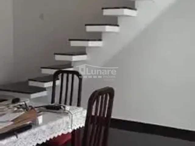 Sobrado com 157m² 3 quartos e 2 banheiros, à venda, no bairro Vila Rei em Mogi das Cruzes