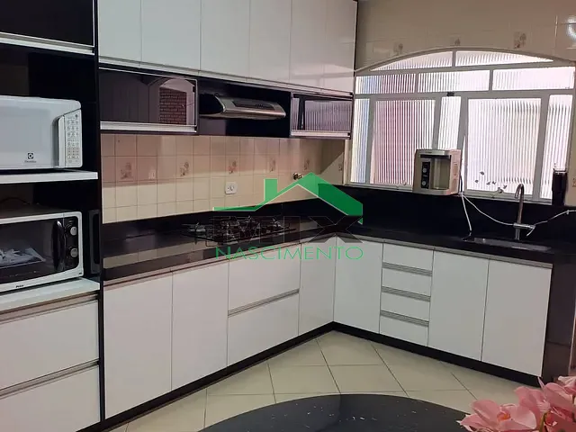 Sobrado com 250m² 6 quartos e 6 banheiros, à venda, no bairro Taboão em São Bernardo do Campo