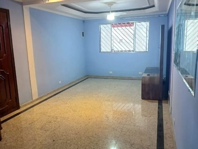 Sobrado com 250m² 3 quartos e 4 banheiros, à venda, no bairro Jardim Elvira em Osasco