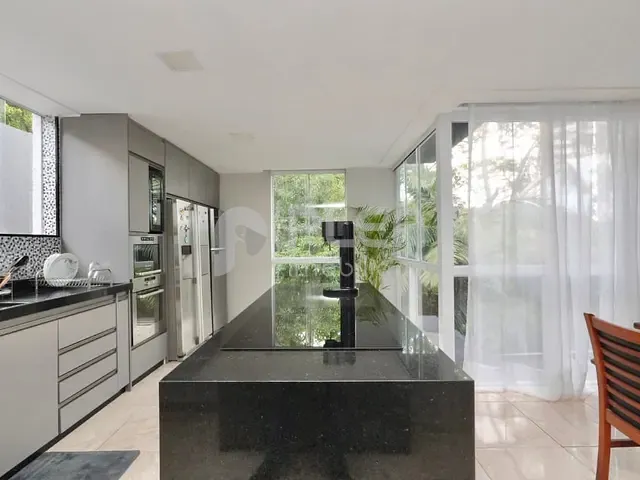 Casa com 353m² 3 quartos e 5 banheiros, à venda, no bairro Vila Irmãos Arnoni em São Paulo