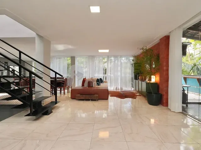 Casa com 353m² 3 quartos e 5 banheiros, à venda, no bairro Vila Irmãos Arnoni em São Paulo