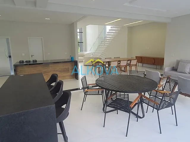 Sobrado com 540m² 4 quartos e 7 banheiros, à venda ou para alugar, no bairro Condomínio Residencial Alphaville II em São José dos Campos