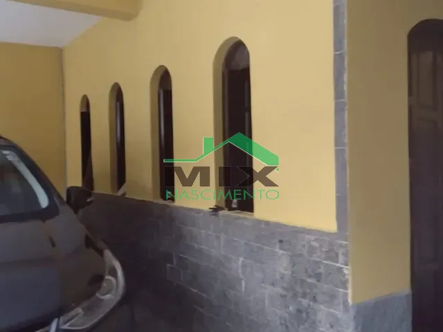 Sobrado com 214m² 3 quartos e 2 banheiros, à venda, no bairro Parque Santa Teresa em Carapicuíba
