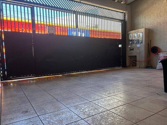 Sobrado com 130m² 5 quartos e 3 banheiros, à venda, no bairro Vila Tolstoi em São Paulo
