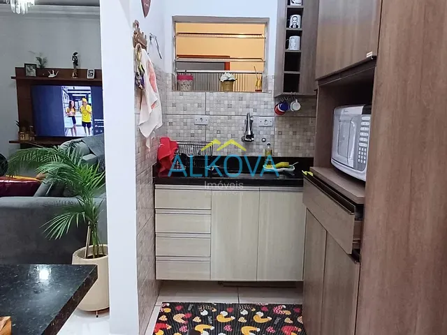 Sobrado com 150m² 3 quartos e 2 banheiros, à venda, no bairro Vila Das Flores em São José dos Campos