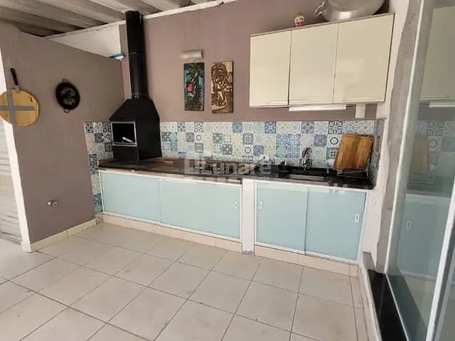 Sobrado com 110m² 4 quartos e 2 banheiros, à venda, no bairro Parque Santana em Mogi das Cruzes