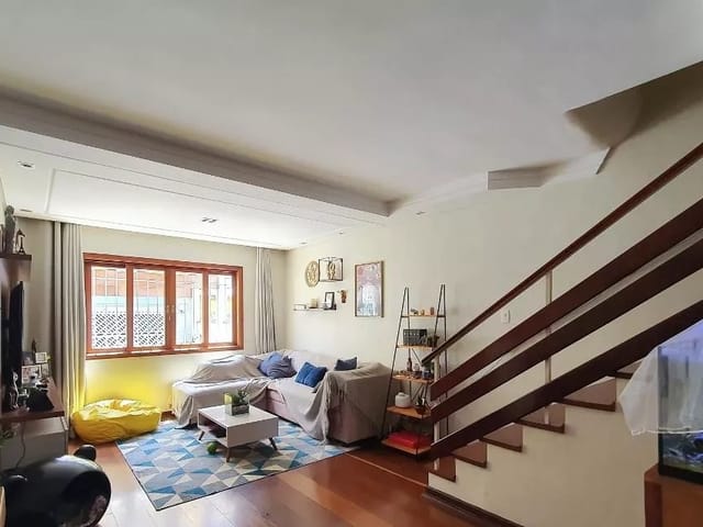 Sobrado com 220m² 4 quartos e 3 banheiros, à venda, no bairro Jardim da Glória em São Paulo