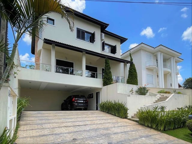 Sobrado com 750m² 4 quartos e 6 banheiros, à venda, no bairro Nova Higienópolis em Jandira