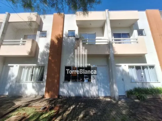 Sobrado com 70m² 2 quartos e 1 banheiro, para alugar, no bairro Uvaranas em Ponta Grossa
