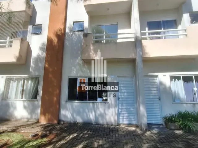 Sobrado com 70m² 2 quartos e 1 banheiro, para alugar, no bairro Uvaranas em Ponta Grossa
