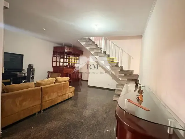 Sobrado com 170m² 3 quartos e 4 banheiros, à venda, no bairro Jardim Piqueroby em São Paulo