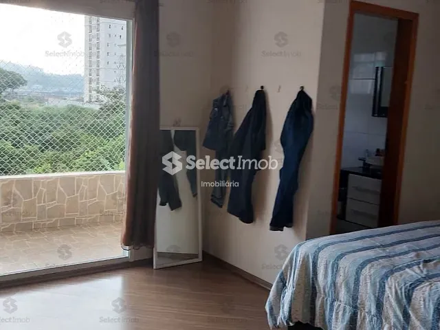 Sobrado com 250m² 2 quartos e 4 banheiros, à venda, no bairro Vila Nossa Senhora das Vitórias em Mauá