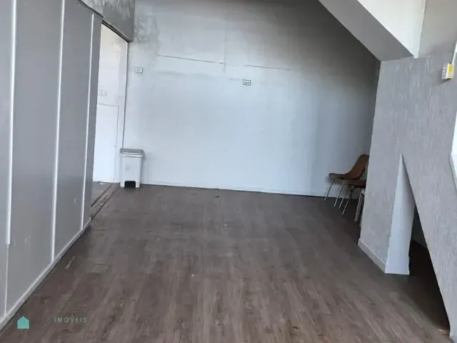 Sobrado com 200m² 5 quartos e 4 banheiros, à venda, no bairro Vila Bancária Munhoz em São Paulo