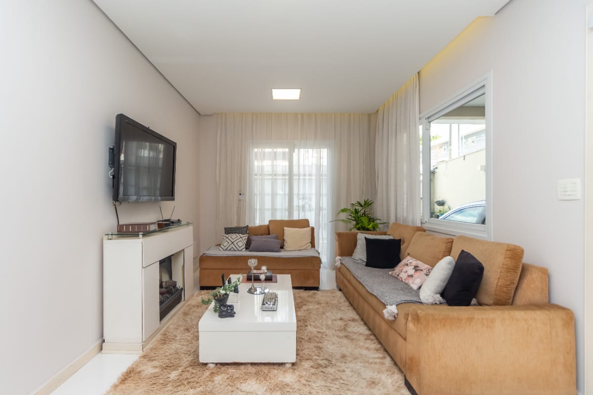 Foto do Sobrado-Sobrado para venda em Chácara Inglesa com 3 quartos, sendo 3 suítes, 180m²