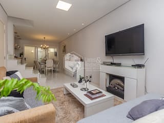 Foto do Sobrado-Sobrado para venda em Chácara Inglesa com 3 quartos, sendo 3 suítes, 180m²