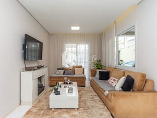 Foto do Sobrado-Sobrado para venda em Chácara Inglesa com 3 quartos, sendo 3 suítes, 180m²