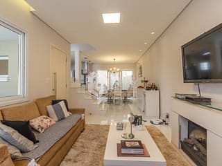 Foto do Sobrado-Sobrado para venda em Chácara Inglesa com 3 quartos, sendo 3 suítes, 180m²