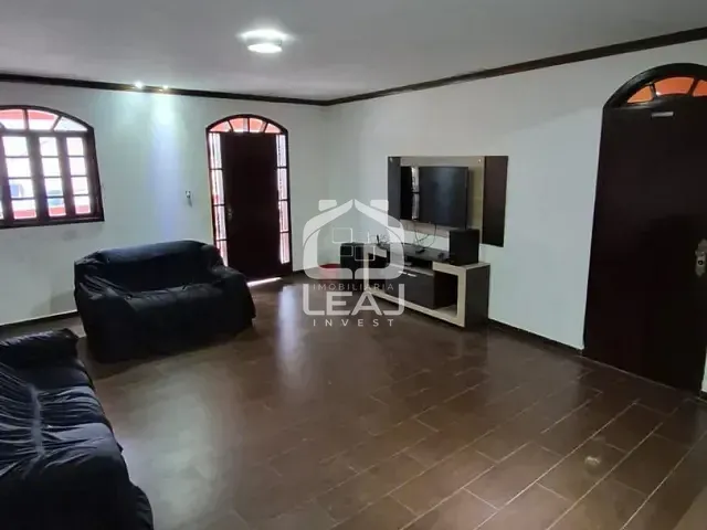 Sobrado com 131m² 4 quartos e 3 banheiros, à venda, no bairro Jardim Santo Eduardo em Embu das Artes
