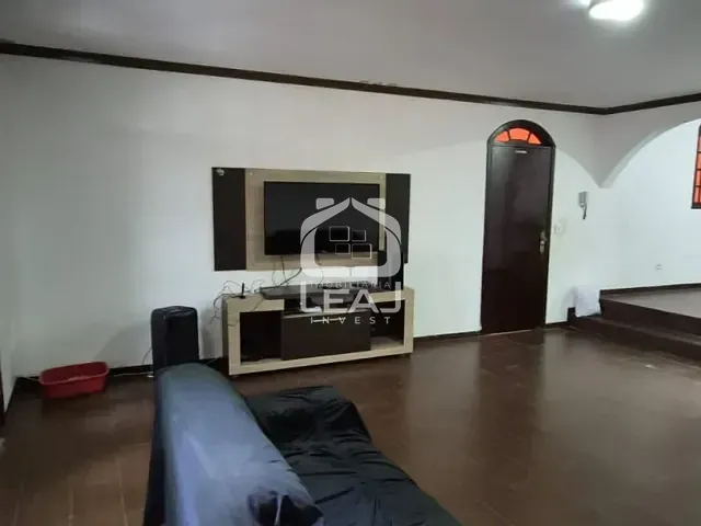 Sobrado com 131m² 4 quartos e 3 banheiros, à venda, no bairro Jardim Santo Eduardo em Embu das Artes