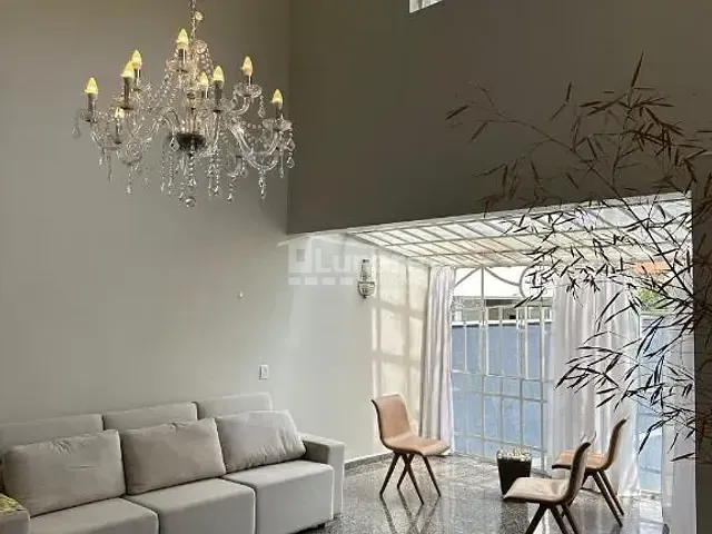 Sobrado com 500m² 5 quartos e 5 banheiros, à venda, no bairro Vila Oliveira em Mogi das Cruzes
