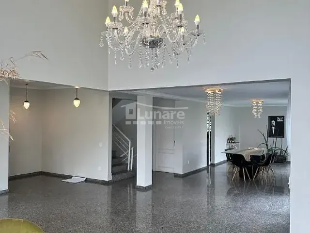 Sobrado com 500m² 5 quartos e 5 banheiros, à venda, no bairro Vila Oliveira em Mogi das Cruzes
