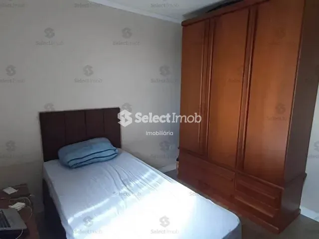 Sobrado com 213m² 3 quartos e 2 banheiros, à venda, no bairro Roncon em Ribeirão Pires