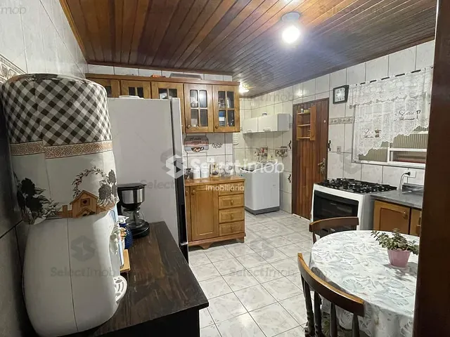 Sobrado com 213m² 3 quartos e 2 banheiros, à venda, no bairro Roncon em Ribeirão Pires