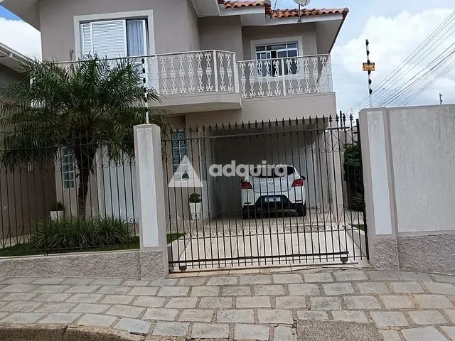 Sobrado 3 quartos e 3 banheiros, à venda, no bairro Boa Vista em Ponta Grossa