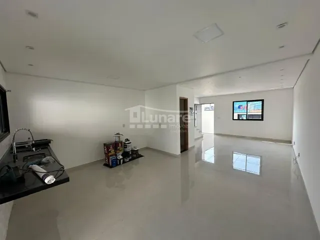 Sobrado com 200m² 3 quartos e 1 banheiro, à venda, no bairro Jardim Esperança em Mogi das Cruzes