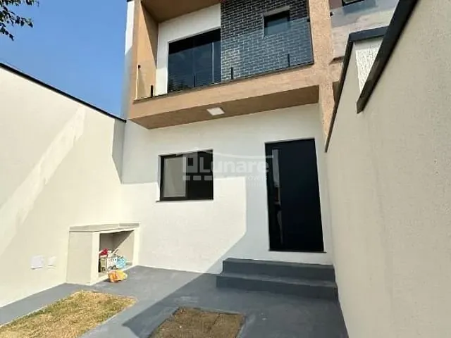 Sobrado com 200m² 3 quartos e 1 banheiro, à venda, no bairro Jardim Esperança em Mogi das Cruzes